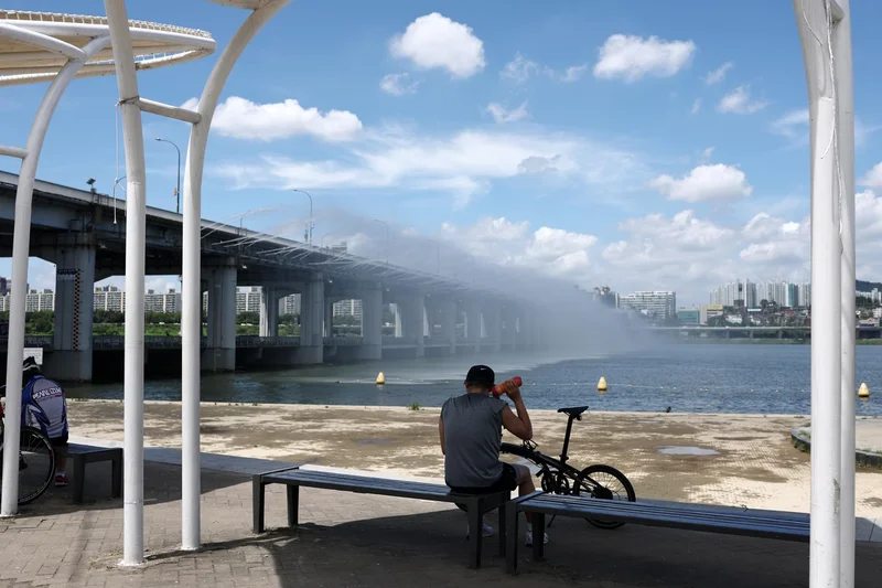 Southeastern city of Yangsan hits 40.3 C amid nationwide heat wave