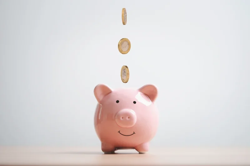 How savings can affect you claiming Universal Credit and other benefits