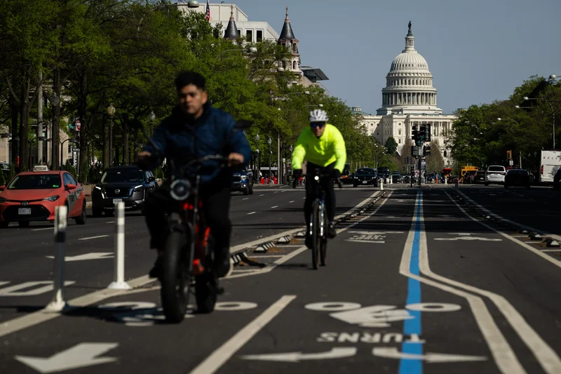 The federal government is erasing bike lanes — from its websites