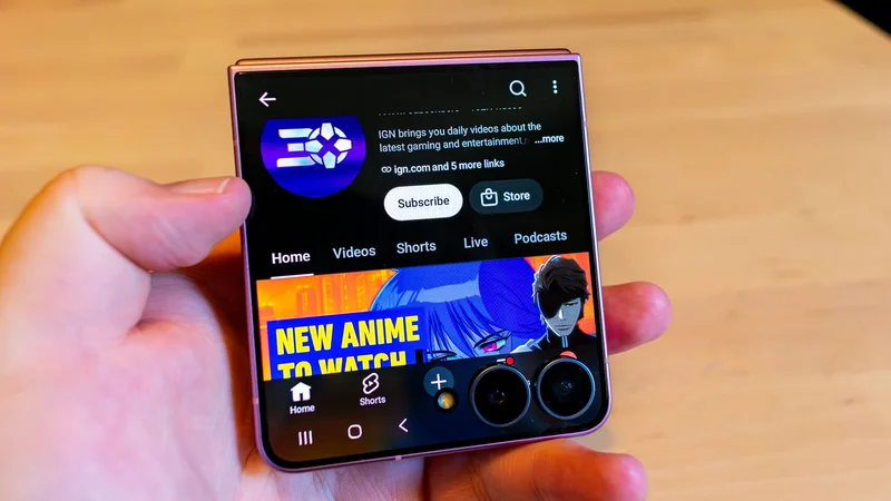 Samsung Galaxy Z Flip 8 Review So Far
