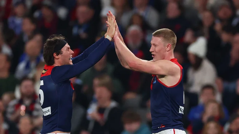 Live: Dees take on Cats at MCG ahead of Western Derby