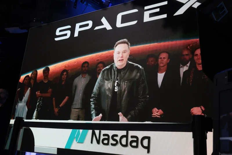 SpaceX may have missed its window to buy Tesla