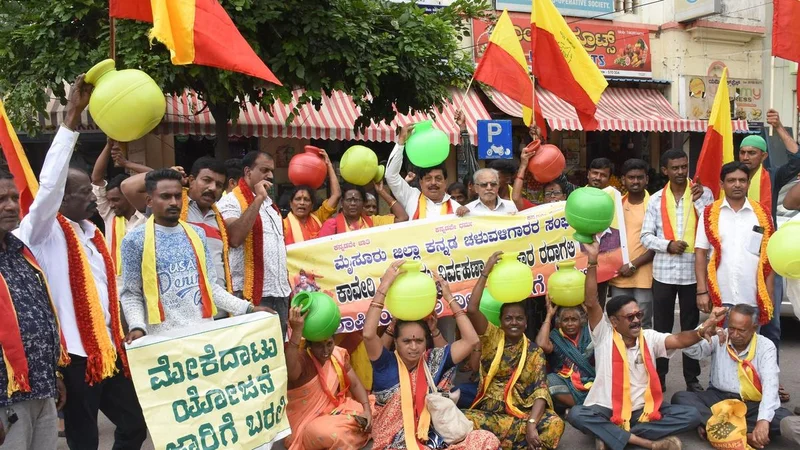 Farmers in Nanjangud, T. Narasipura protest against CWRC directive