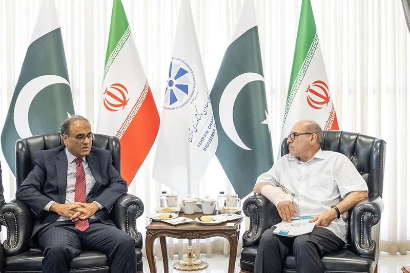 Tehran, Islamabad place emphasis on developing direct trade, increasing trade exchanges