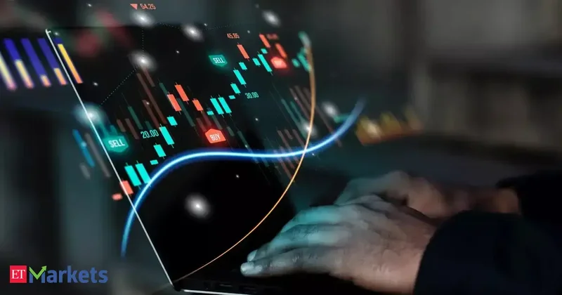 Smaller stocks gain ground as largecaps lose market share