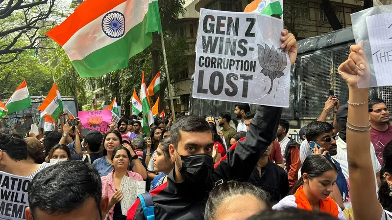 Sea of youth at Mumbai’s Shivaji Park to celebrate Dharmendra Pradhan’s resignation