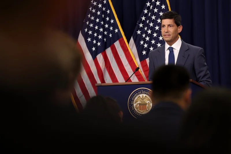 Here's what changed in the second Fed statement under Warsh