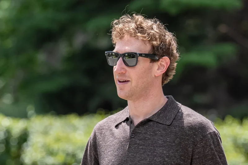 Meta earnings reveal cash flow drops 91% — while Zuckerberg writes op-eds about superintelligence