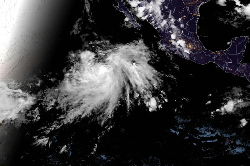 Hurricane Fausto strengthens into Category 2 storm, expected to approach Hawaiian Islands next week