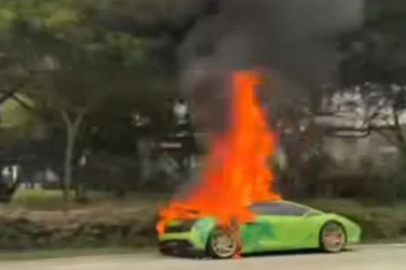 Heavy traffic on ECP after sports car catches fire, no injuries reported