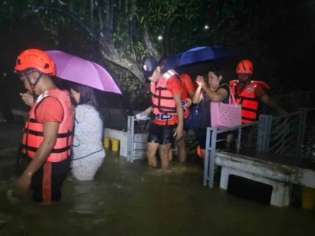 PCG rescues 20 flood-stranded residents in Guimaras, Antique
