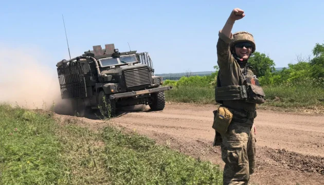 CAESAR gun commander names its priority targets on front line