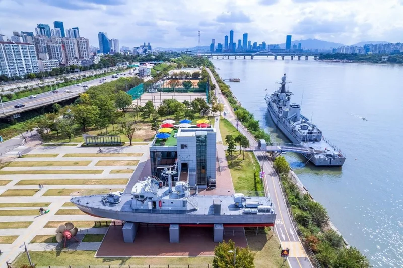 Battleships, bubbles and beats: Seoul's coolest summer splash is back