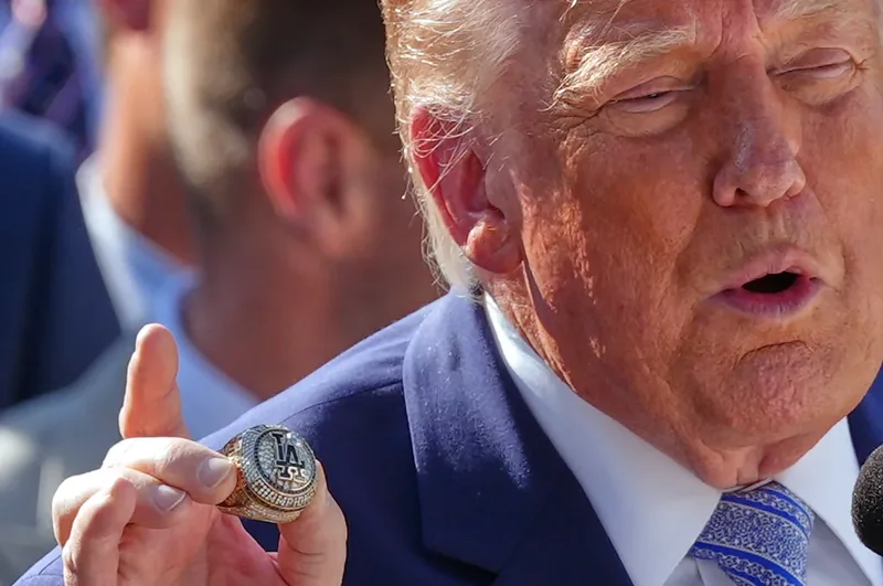 Dodgers give Trump what looks like a World Series ring: ‘Wow. Do I have to report this? I don’t want to report this’