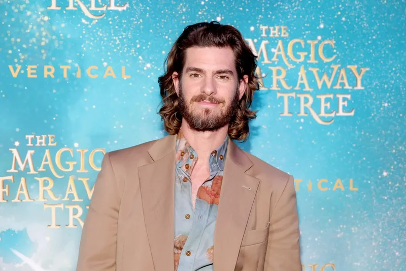 Artificial’s Andrew Garfield and other stars reacts to Amazon axing film about Jeff Bezos pal