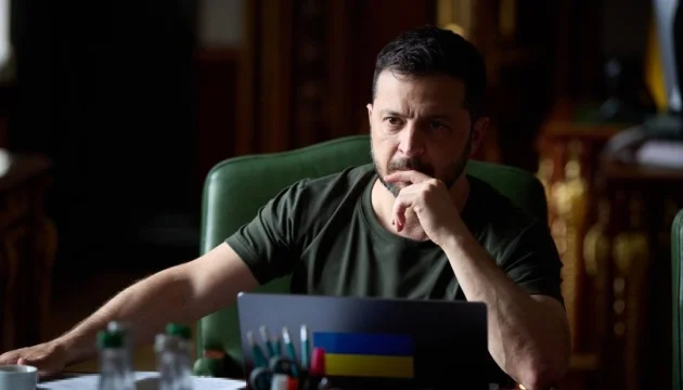 Zelensky holds Staff meeting on frontline situation, Russian strikes and securing export routes