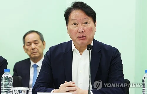 SK Group chief purchases shares of SK hynix for 1st time