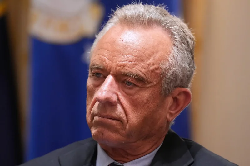 RFK Jr.’s peptide push narrowly gains backing from FDA advisers despite objections from scientists