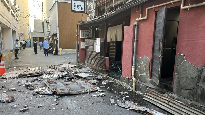 50 injured, dozen buildings collapse in 7.1-magnitude Japan quake