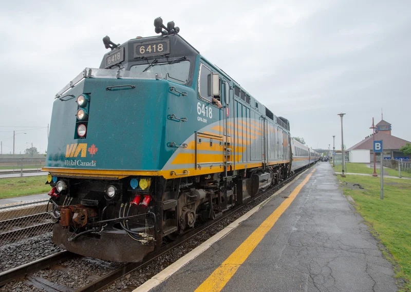 Federal government to spend $1.6-billion to replace Via Rail locomotive fleet