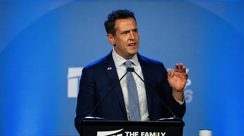 Iowa gubernatorial hopeful Zach Lahn tells 'Ruthless' Democrats are hiding their bad policies