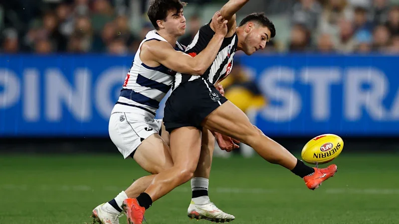‘Another ingenious idea’: Fans cringe at ‘weird’ start to Pies-Cats clash