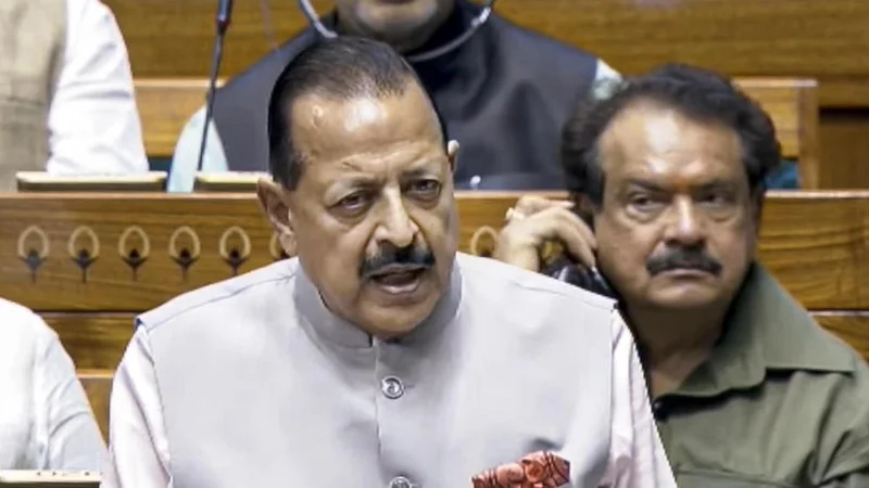 Lok Sabha clears anti-paper leak amendment bill amid Opposition din