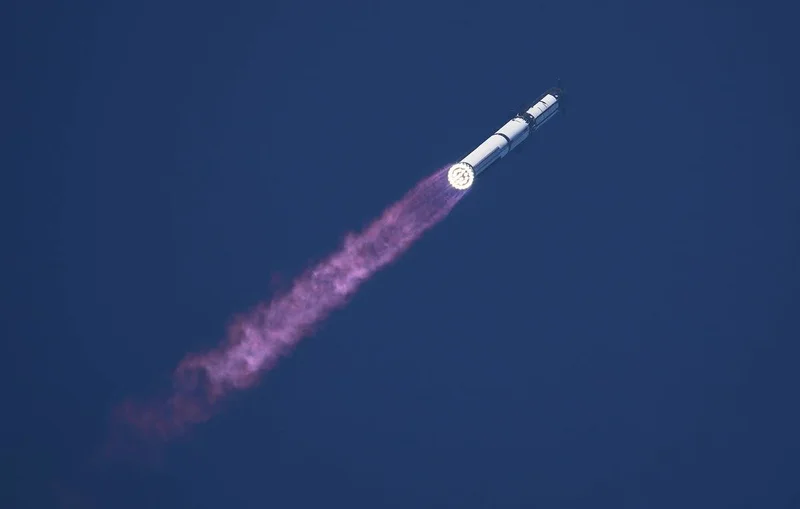 Starship completes test flight, successfully splashing down in Indian Ocean