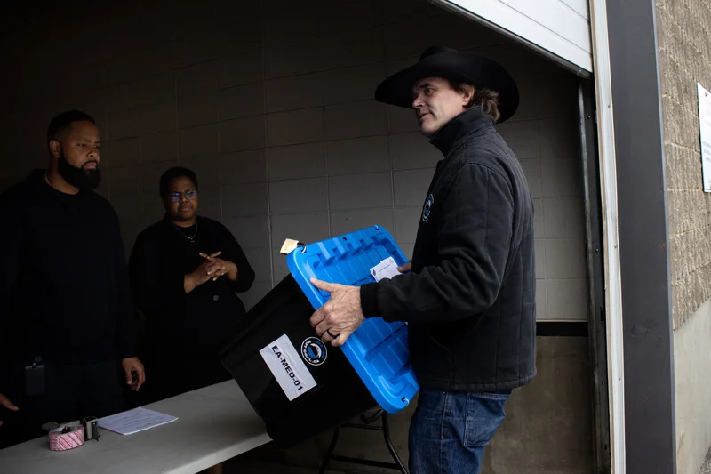 Organizers seek judicial review after Alberta rejects Corb Lund’s anti-coal petition