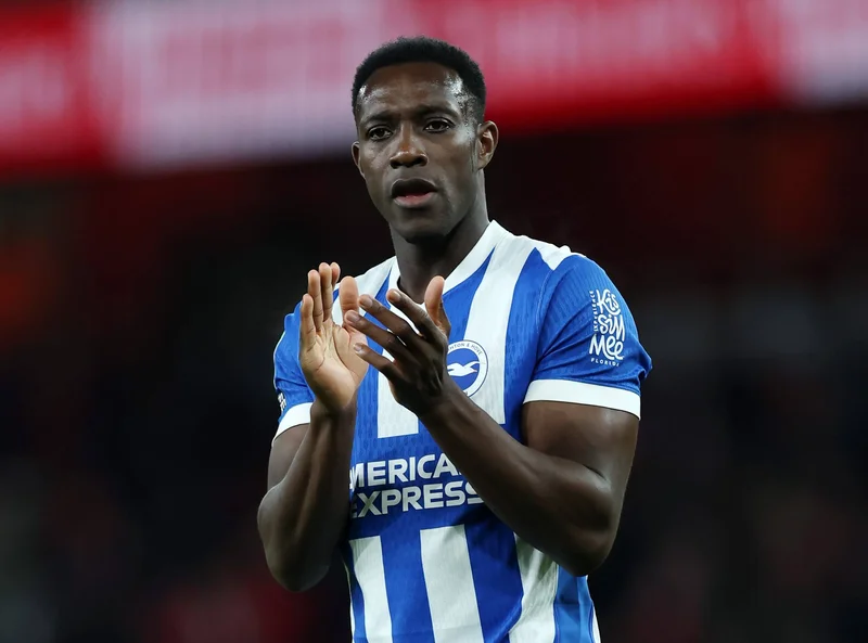 Transfer: Three strikers to leave Chelsea as Welbeck arrives