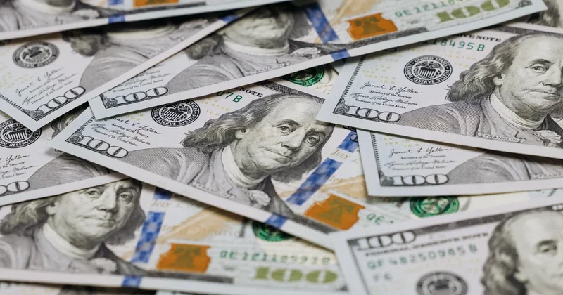 How much interest are you losing by keeping $10,000 in a traditional savings account?