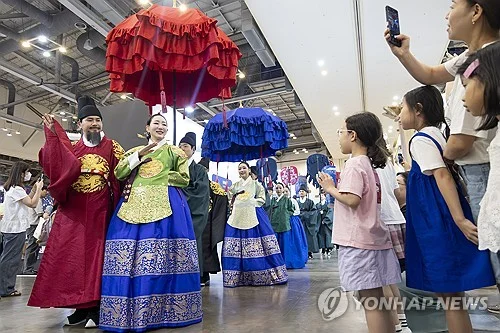 Some 52,000 visit 'K-Heritage House' during UNESCO session in Busan