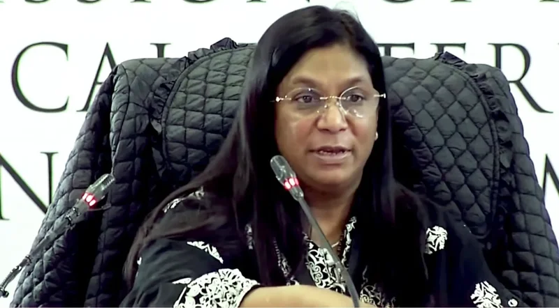Johnson defers Crime Intelligence questions to Idac senior investigator