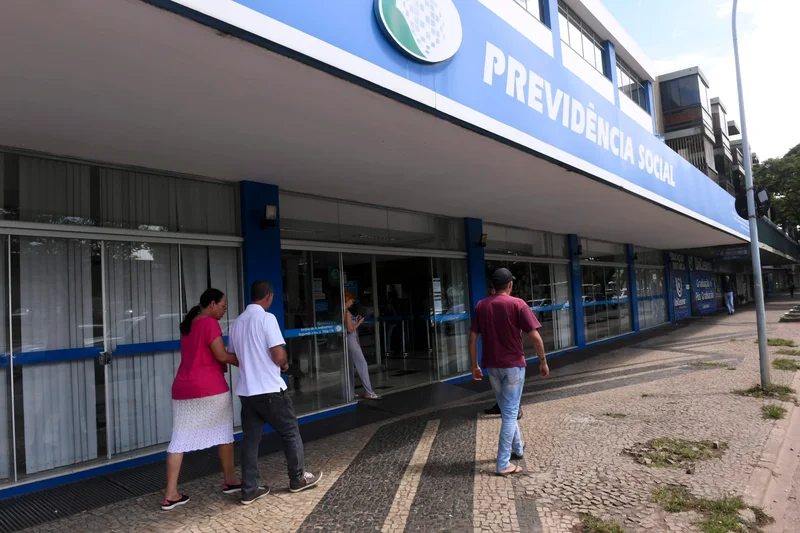 Brazil’s INSS Backlog Swells to 2.6 Million in the Queue
