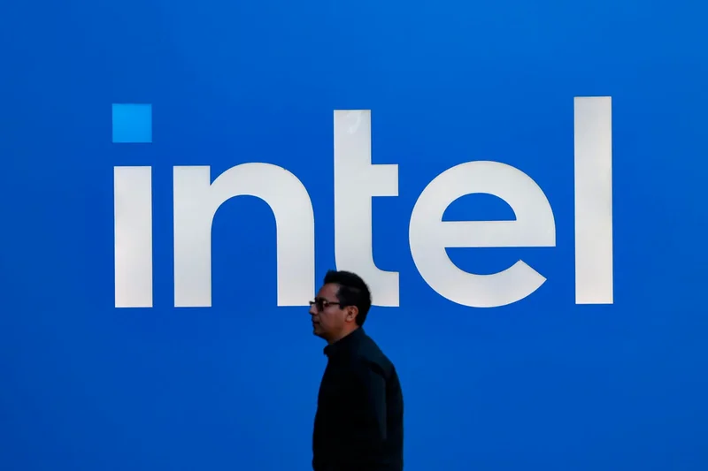 AI Hype Delivers Intel Its Fastest Revenue Growth in 15 Years