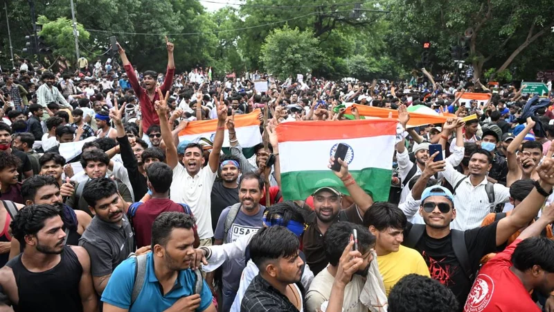 ‘Dictatorship defeated!’: Chants, tricolour and dance at Jantar Mantar as Dharmendra Pradhan tenders resignation