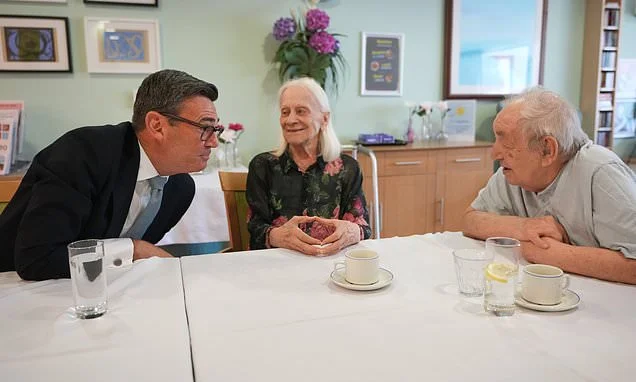'What, a new one? They keep changing every 5 minutes': Care home resident speaks for Britain after meeting Burnham and being surprised to learn he is yet another new Prime Minister