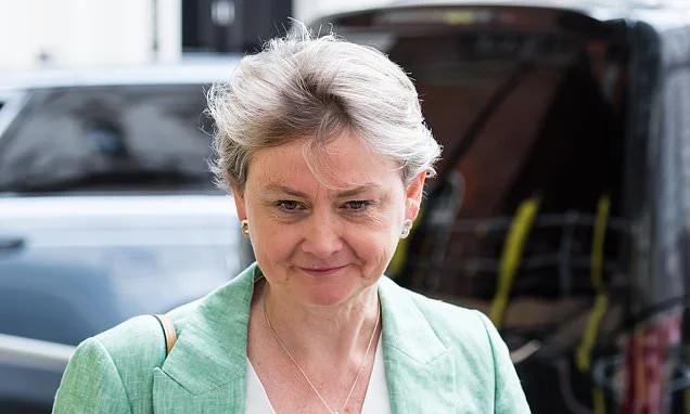 Labour faces fresh calls to rein in NHS fat-cat pay as nearly 600 bosses rake in salaries more than Prime Minister, health service 'Rich List' finds, with number netting £300,000 more than doubling