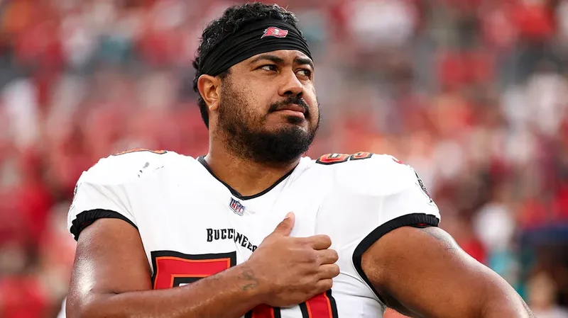 Pro Bowl player requests trade from Tampa Bay Buccaneers on eve of training camp amid contract dispute