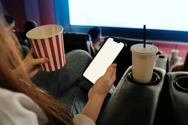 We don’t know how to watch movies anymore