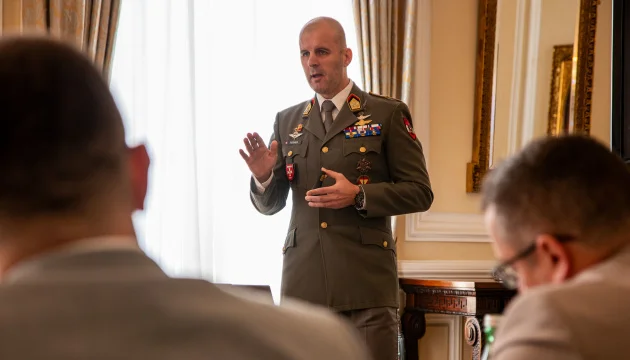 Ukraine succeeds when it fights unconventionally, says Austrian expert