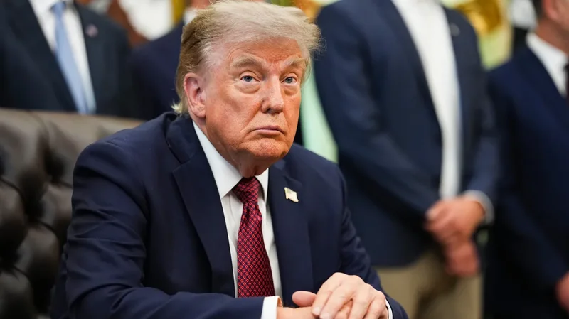 Trump tries to sell an economy voters aren't buying