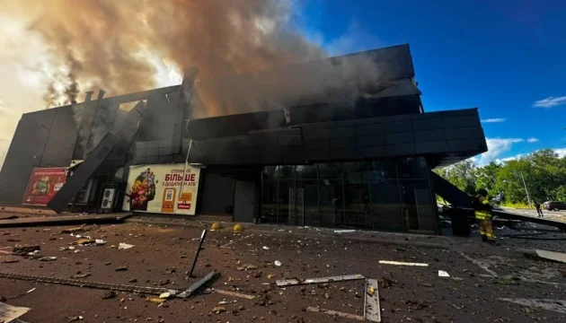 Injury toll in Russian drone strike on Chernihiv supermarket rises to 13, two killed