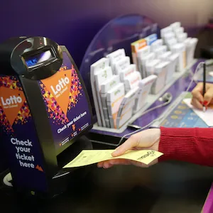 Tasman woman wins record $1 million on online Instant Kiwi