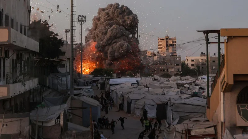 US cuts short Gaza ceasefire talks and accuses Hamas of lacking ’good faith’