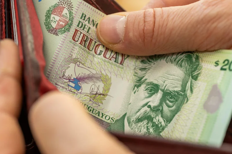 Uruguay Peso Note Demand Hits Record Low Yield
