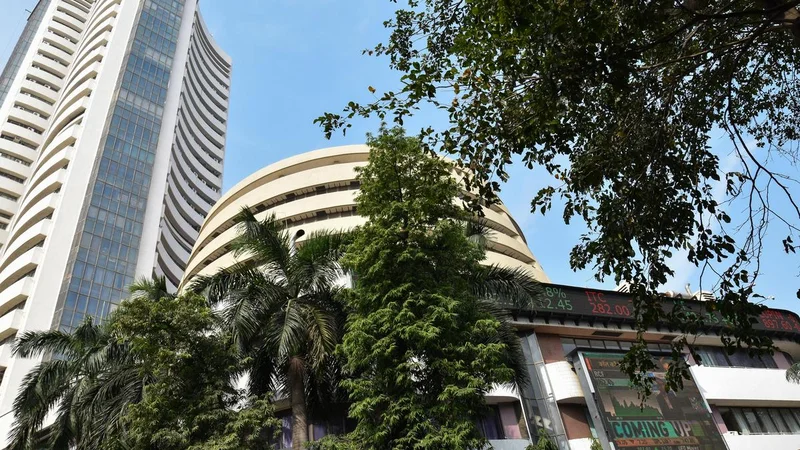 Stock markets snap five-day fall; Sensex jumps 776 points on sharp drop in crude oil prices