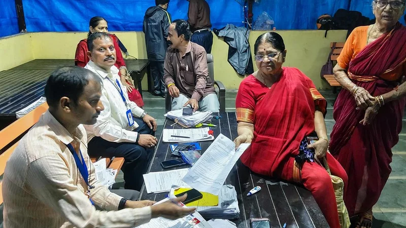 Maharashtra records 87.79% distribution, 60.44% digitisation of enumeration forms under SIR