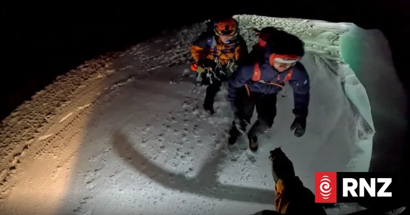 Climber who survived 200m fall on Mount Aspiring should buy Lotto ticket, rescuers say