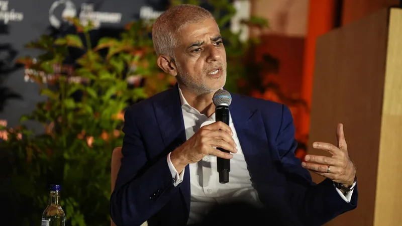 Sadiq Khan says if Israeli PM visits London he would lobby govt to enforce ICC arrest warrant